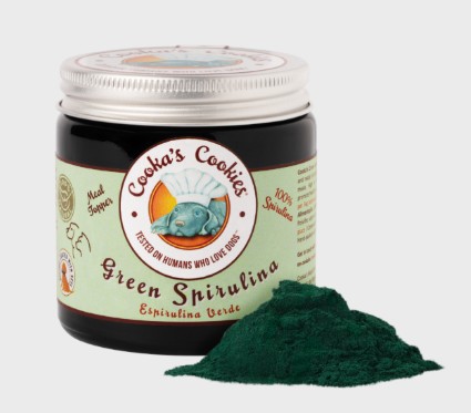 Green spirulina - superfood algae